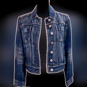 Express Women's Distressed Cropped Button-up Denim Jacket-Size Medium